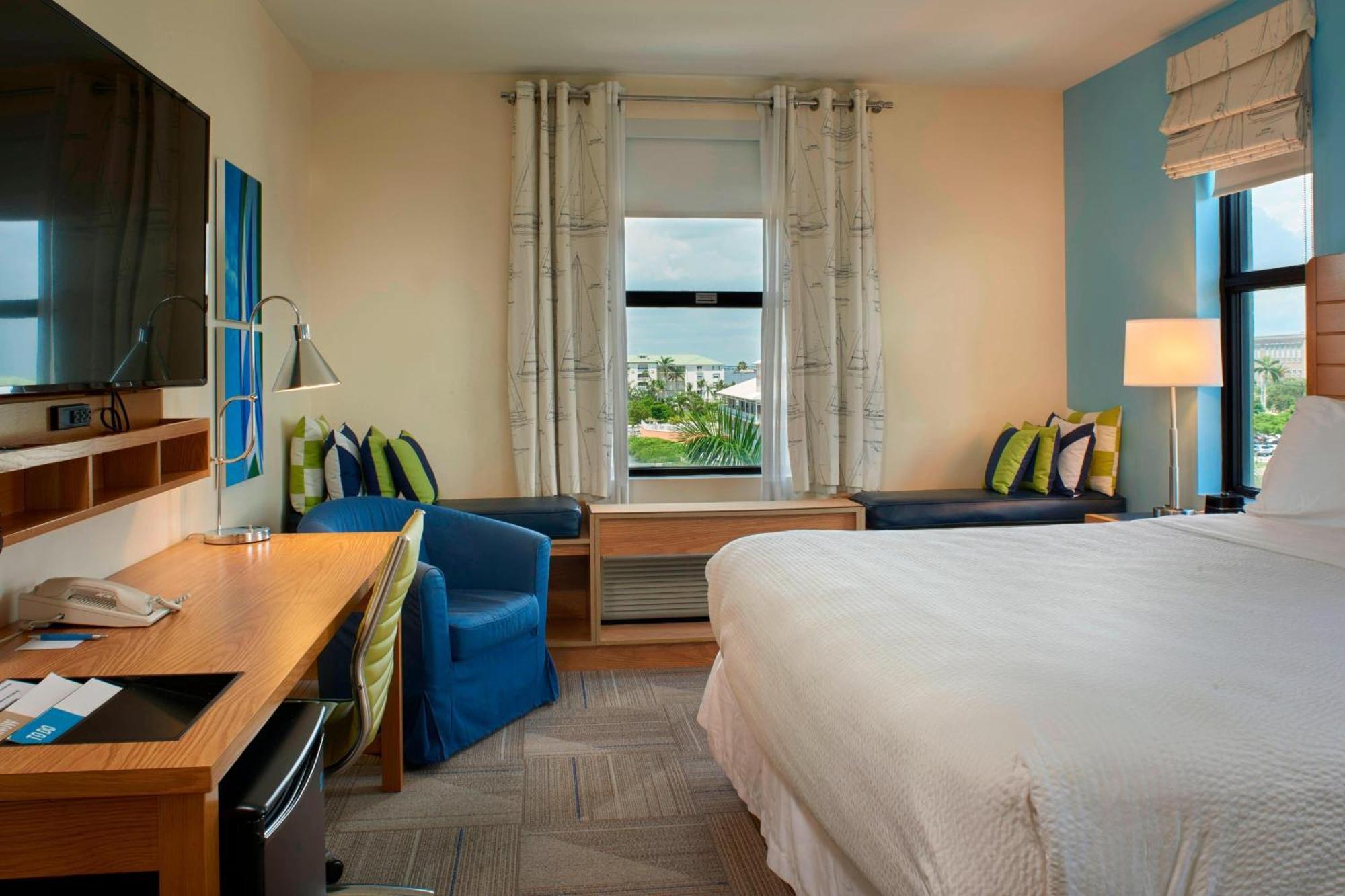 Four Points By Sheraton Punta Gorda Harborside Exterior photo